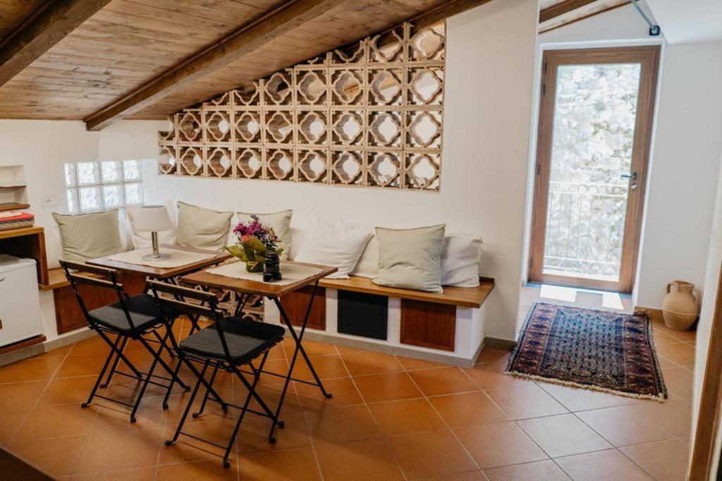 B&B Gep & Lela Caselle in Pittari Екстериор снимка